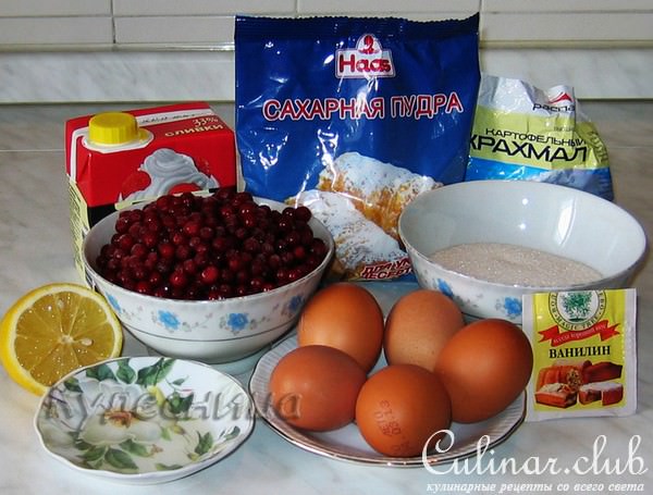 БРУСНИЧНЫЙ РУЛЕТ-БЕЗЕ