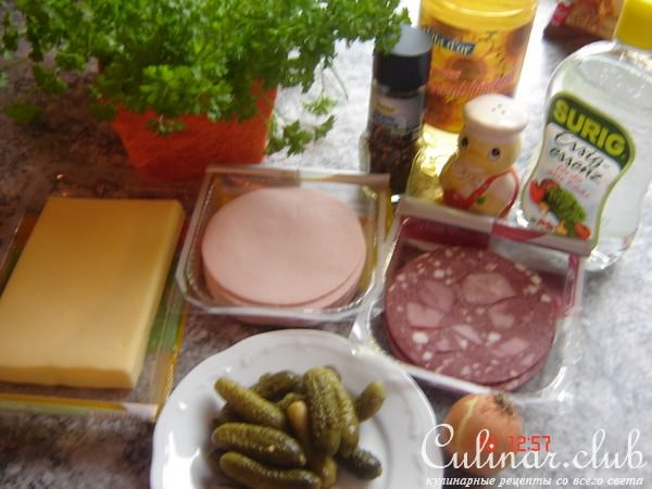 Вурстсалат (колбасный салат)