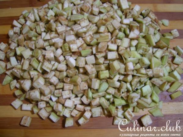 Салат с жареными баклажанами и кабачками