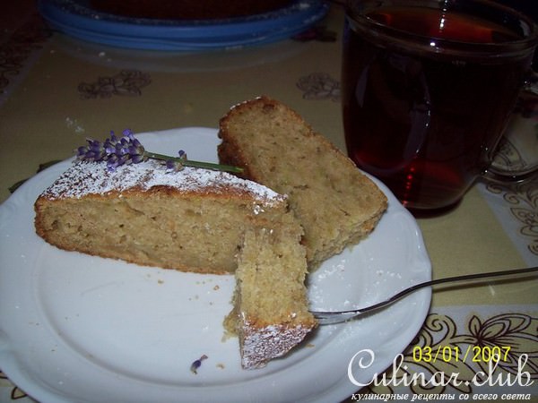 Кабачковый кекс с орехами.