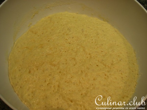Кулич с маком и вишней