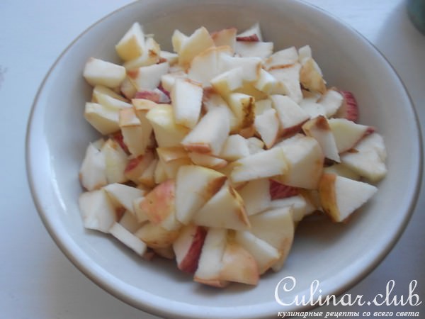 Шарлотка с яблоками
