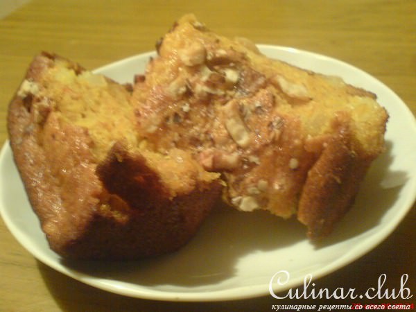 Тыквенный пирог с ананасом и изюмом