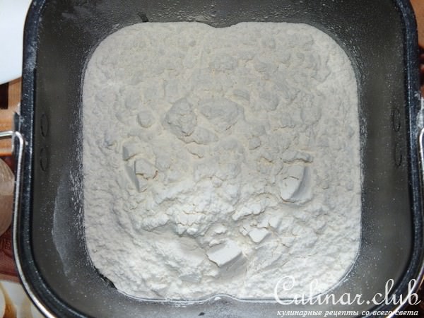 Пирог с маком и карамелью