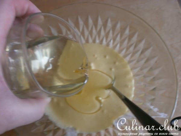 Домашний влажный ореховый пирог из цуккини