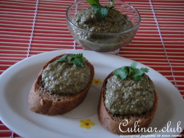 Дип из баклажанов с оливками