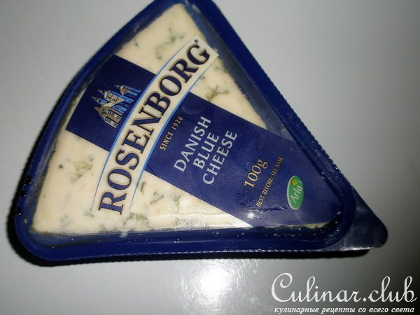 Суп- пюре с морским коктейлем в кокосовом молоке с сыром "Rosenborg"