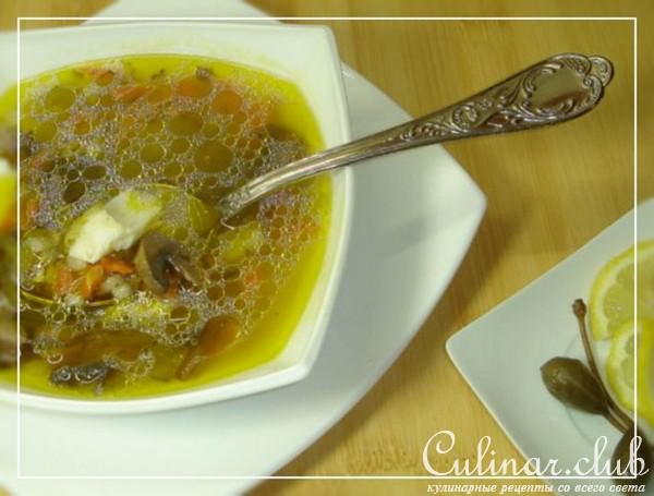Рассольник на рыбном бульоне с грибами и перловкой