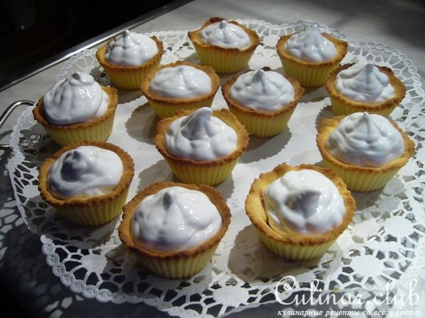 Корзиночки с белковым кремом, как в детстве