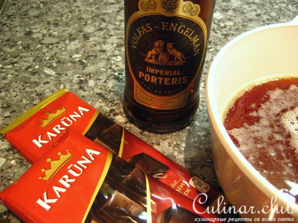 Вафельный торт с безе и пивным кремом