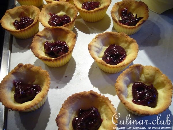 Корзиночки с белковым кремом, как в детстве