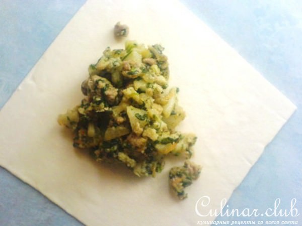 Слойка с начинкой, треуголки (слоённое тесто)