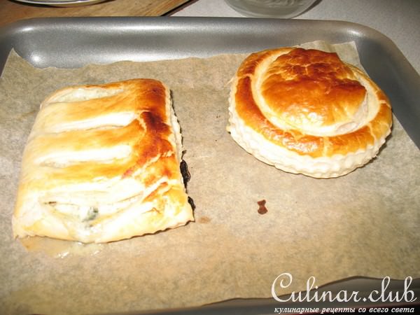 Слойки с рокфором и грушами