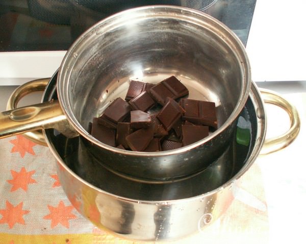 Шоколадный мусс с коньяком